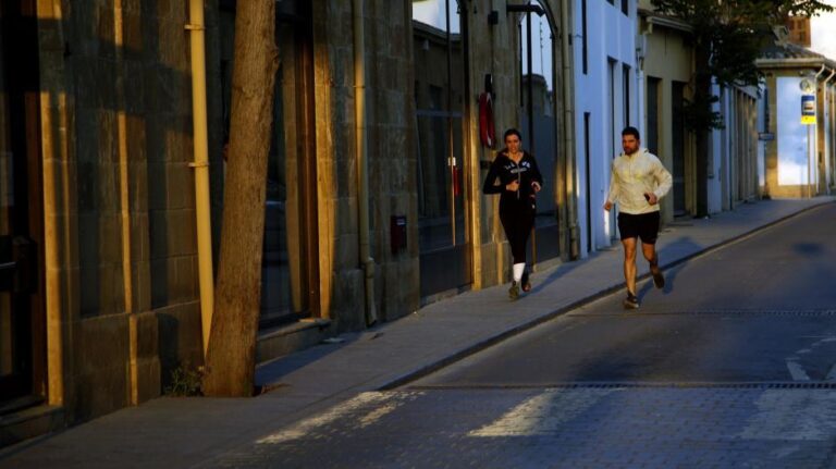 Ανεβαίνει μέρα με τη μέρα ο υδράργυρος, επανέρχεται η σκόνη στην ατμόσφαιρα