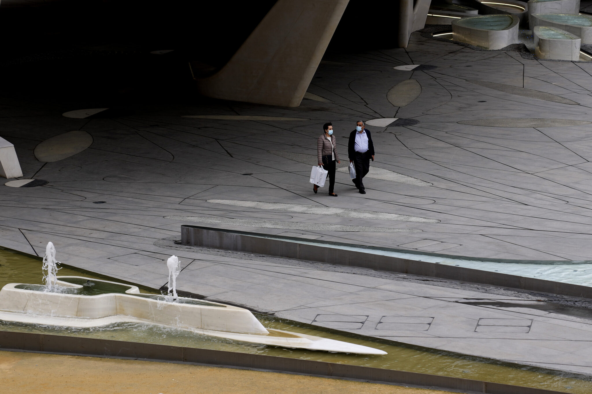 Με σκαμπανεβάσματα συνεχίζει ο καιρός, στους 31°C ανηφορίζει ο υδράργυρος
