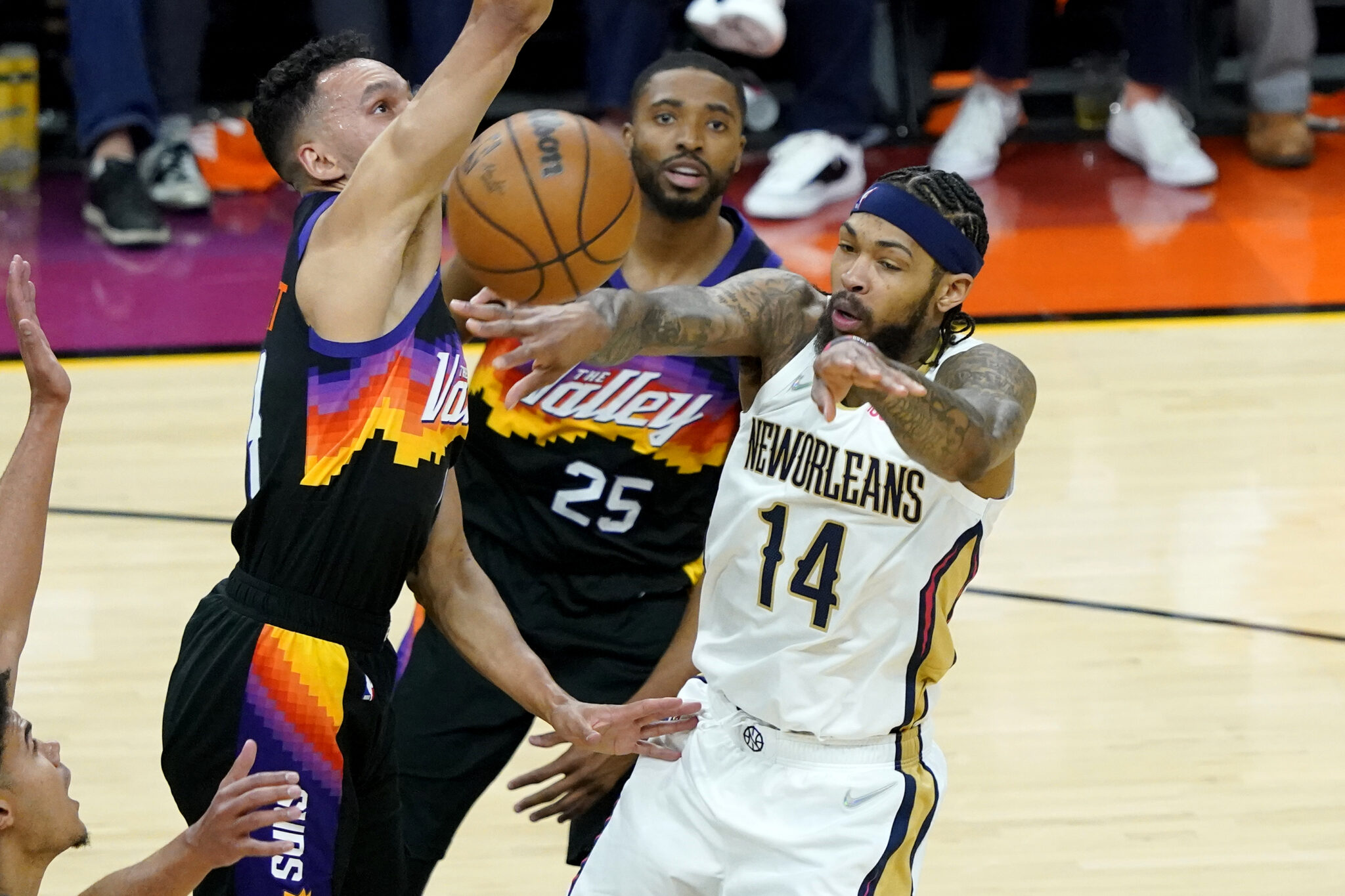 Σόκαραν τους Σανς οι Πέλικανς, ισοφάρισαν οι Γκρίζλις, τρένο οι Χιτ