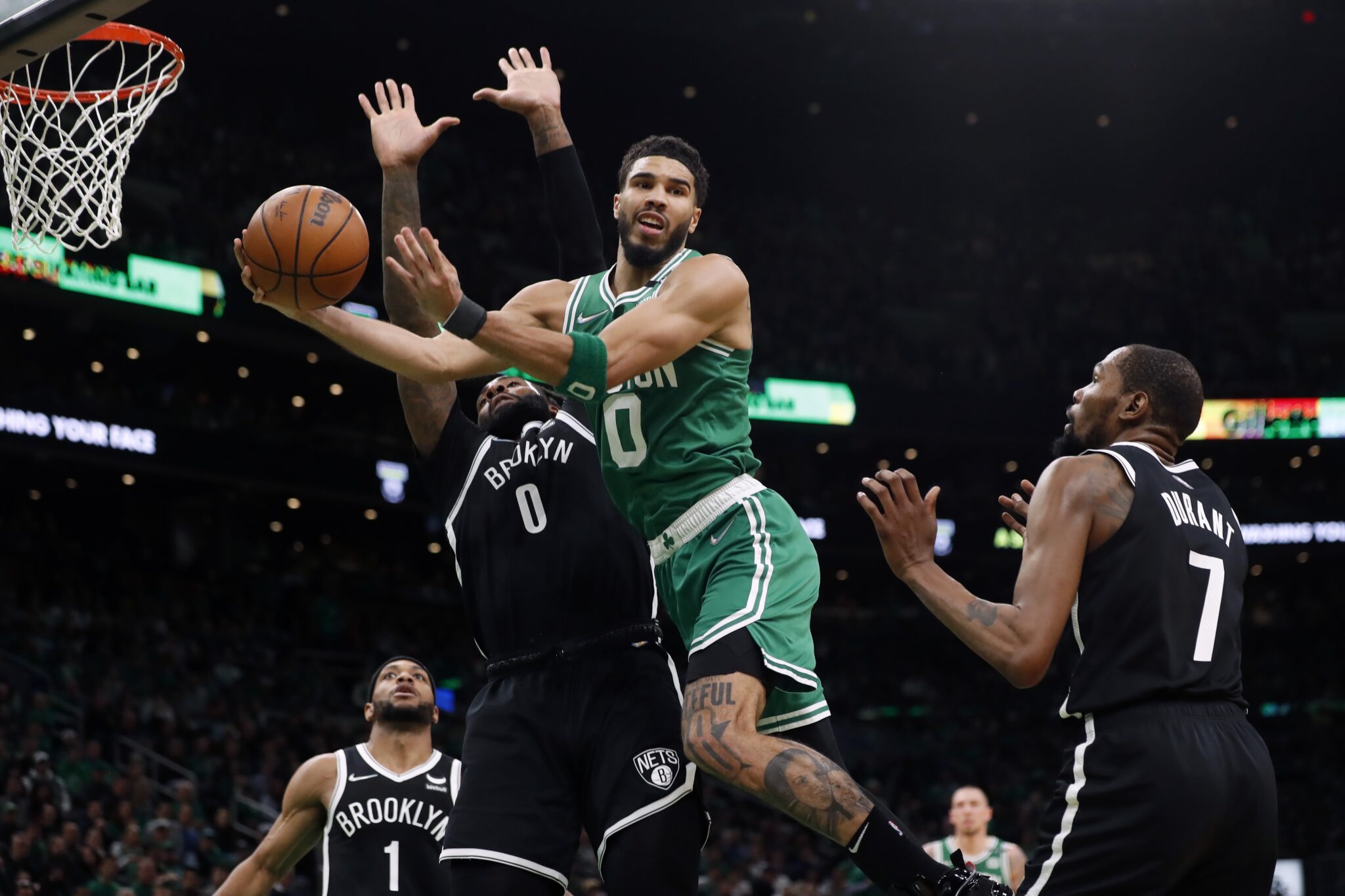 Δεύτερη νίκη για Σέλτικς, βγάζουν «σκούπα» οι Σίξερς