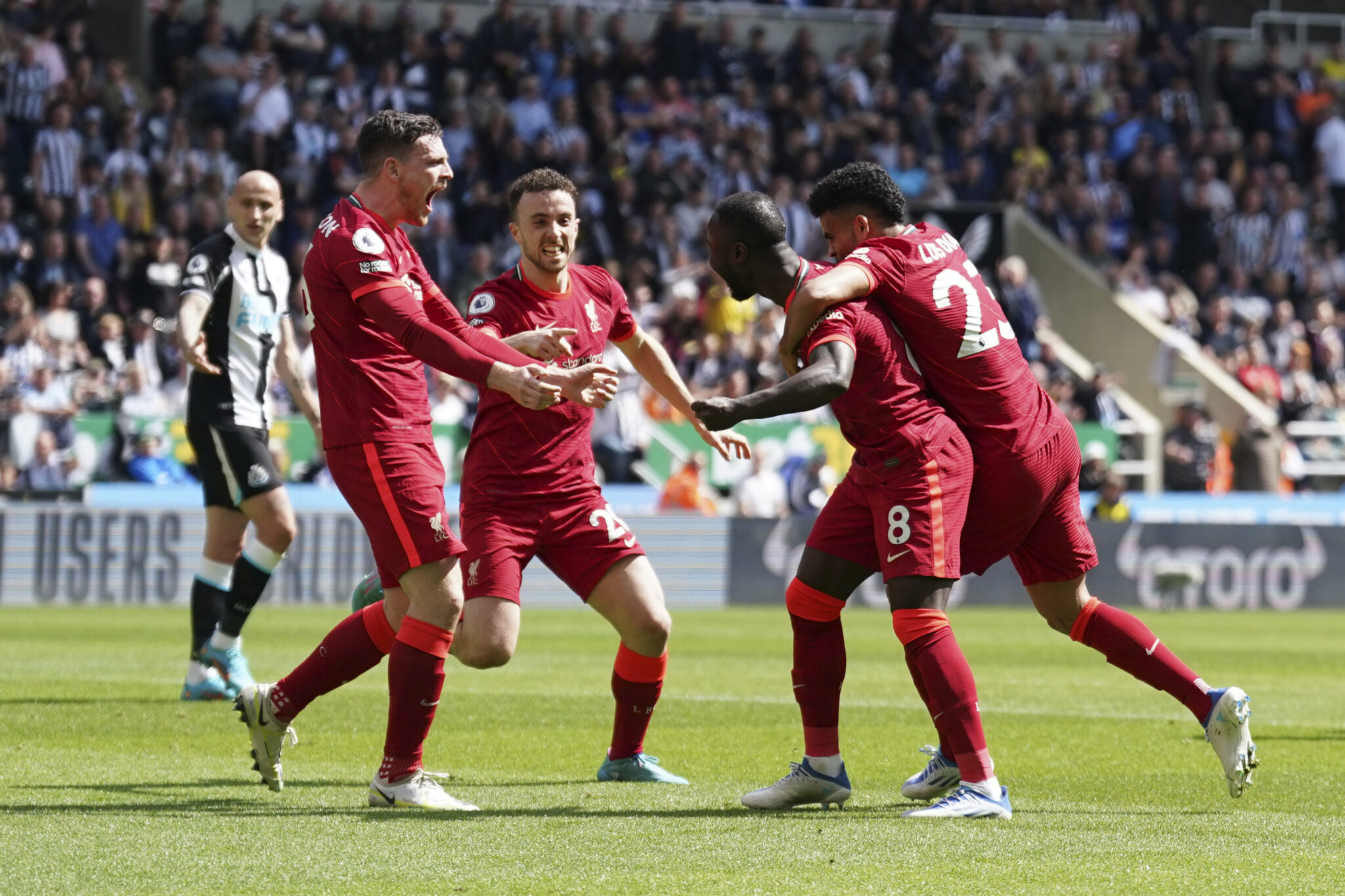 Νέα προσπέραση της Λίβερπουλ και η πίεση ξανά στη Σίτι