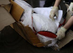 Ψάχνουν άλλους δύο ανήλικους που προμηθεύτηκαν crystal meth από τον 22χρονο