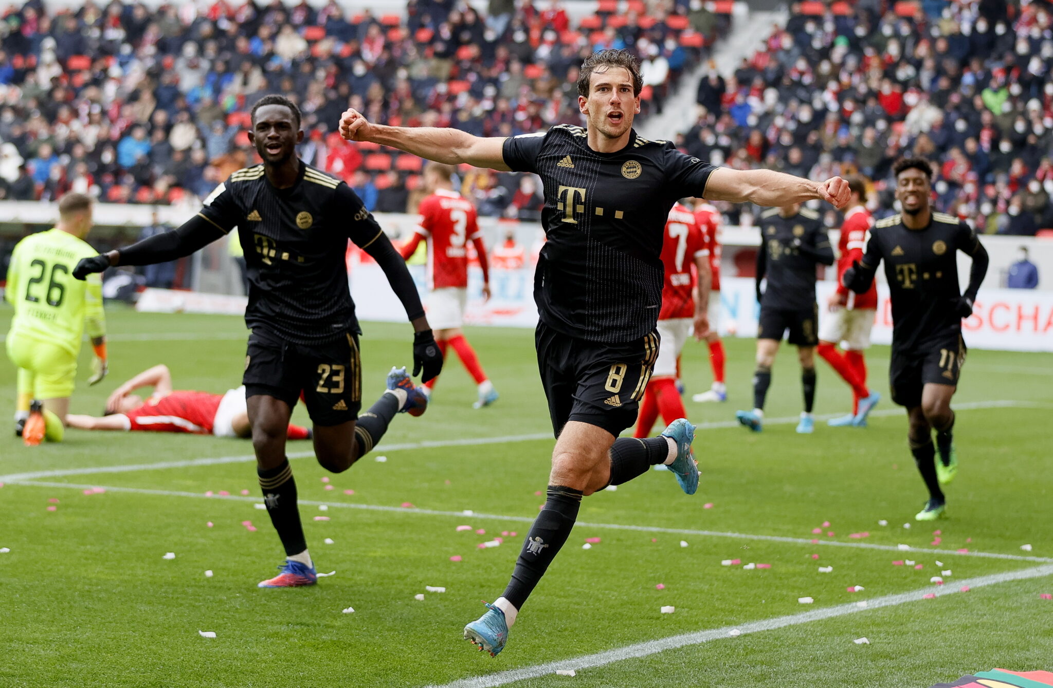 Πέρασε εύκολα από το Φράιμπουργκ και διατήρησε τη διαφορά ασφαλείας η Μπάγερν