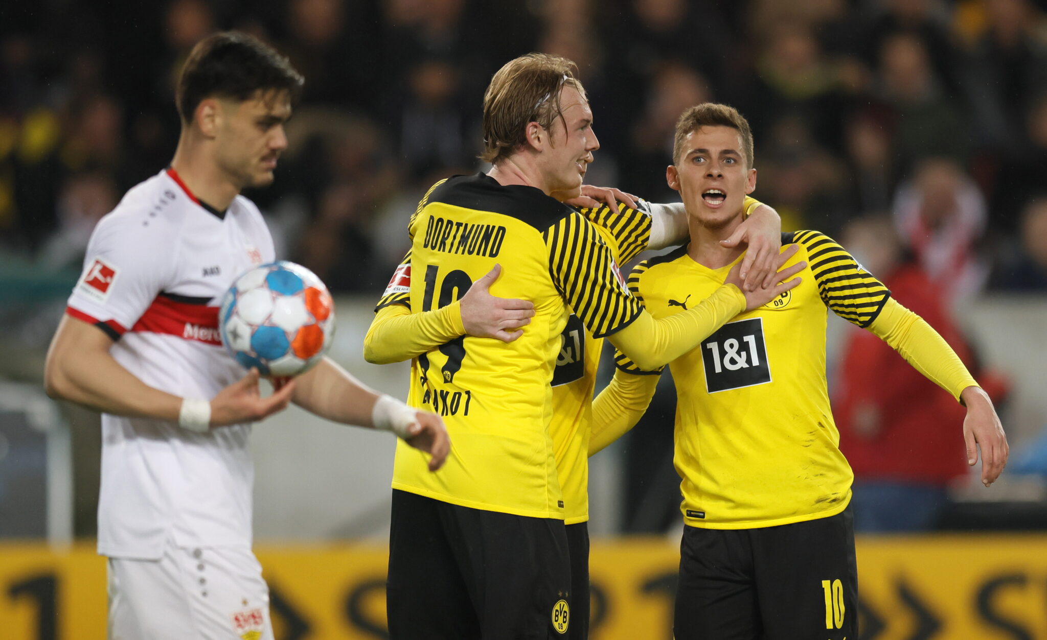 Συνήλθε και… καθάρισε η Ντόρτμουντ