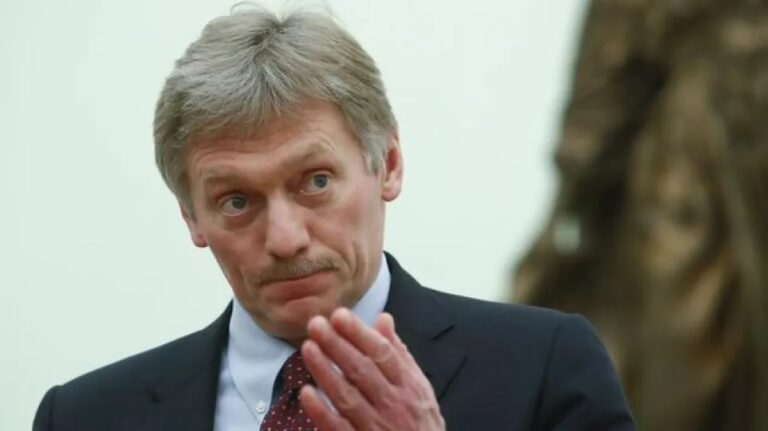 Πεσκόφ: Για το Κρεμλίνο, είναι «αδύνατον» να απομονωθεί με κυρώσεις η Ρωσία