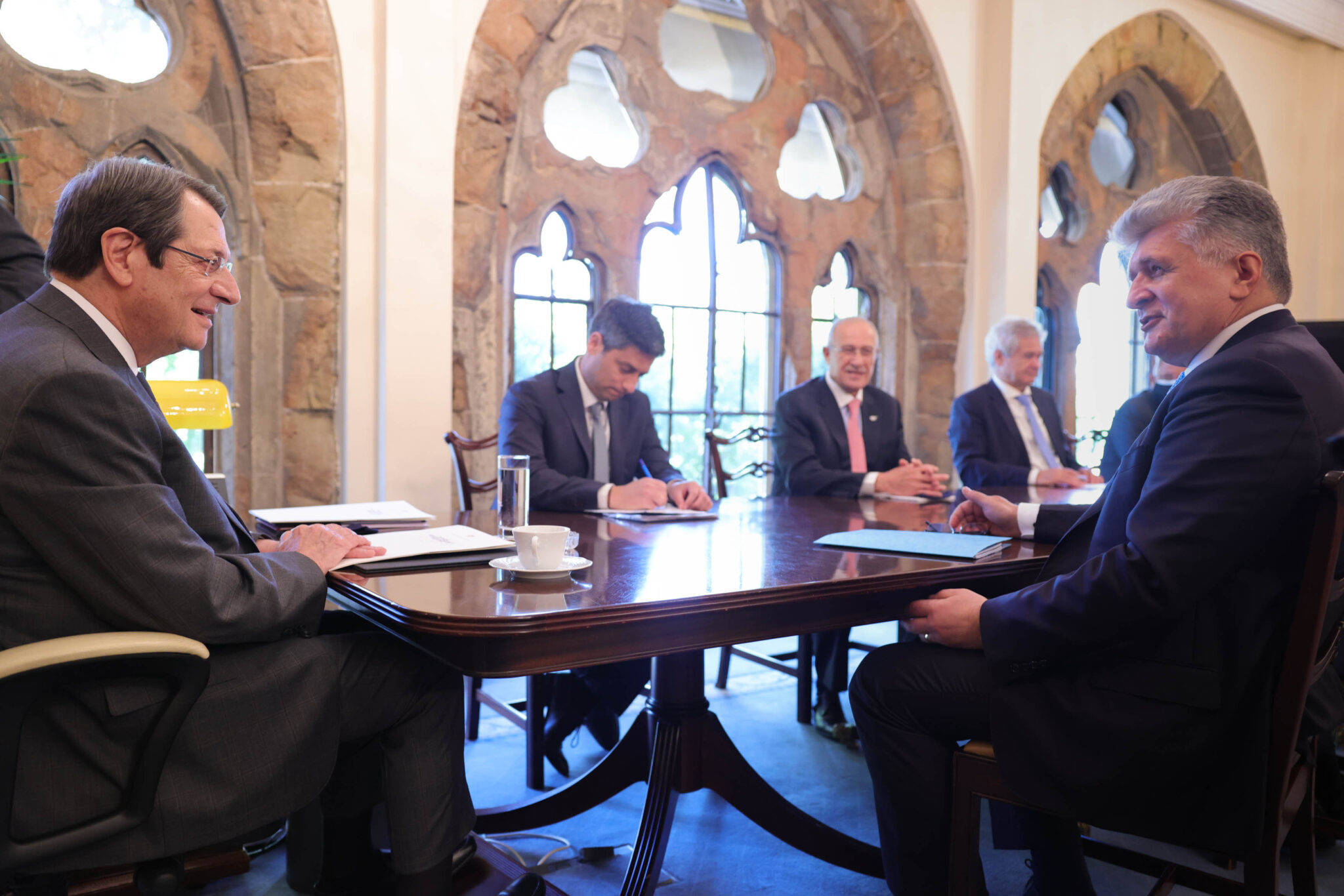 Κυπριακό: Δημιουργικό κλίμα, αποφυγή μονομερών ενεργειών ζητούν τα Ηνωμένα Έθνη