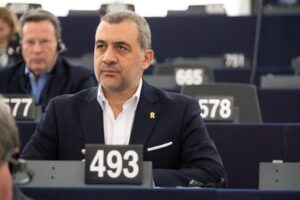 Φουρλάς: Η Τουρκία υποσκάπτει τις κυρώσεις της ΕΕ προς τη Ρωσία