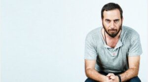 Λώρης Λοϊζίδης: Διακόπες με τον γιο του στην Αγγλία