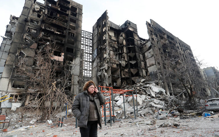 Κατά μέτωπο ρωσική επίθεση σε Μαριούπολη και Χάρκοβο, αντιστέκονται οι Ουκρανοί