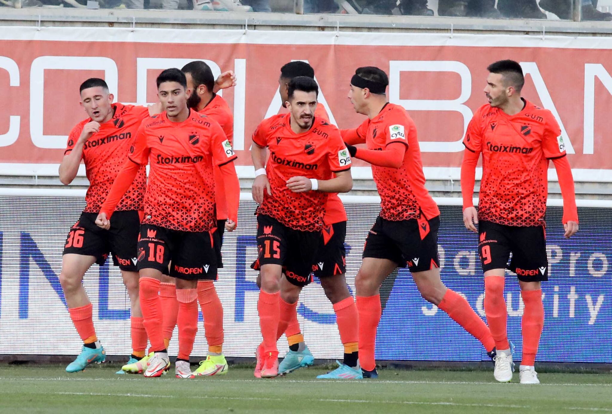 Σηκώνουν… μανίκια στον Αρχάγγελο οι παίκτες του ΑΠΟΕΛ