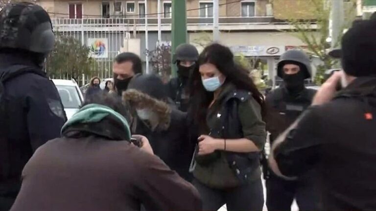 Πισπιρίγκου: "Πράσινο φως" για να ανοίξουν οι υπολογιστές και τα κινητά της