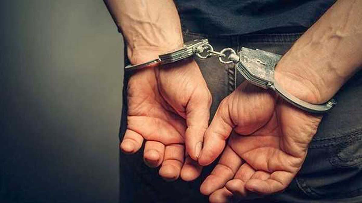 Πάτρα: Συνελήφθη καθηγητής μετά από καταγγελία μαθήτριας για σχέση από τα 14 της