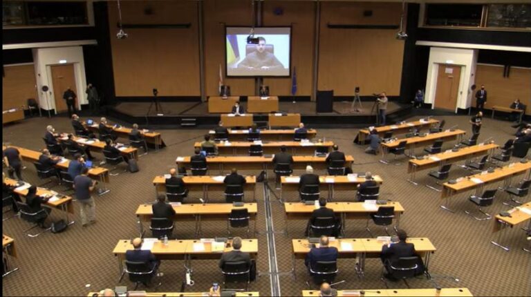 Ευγνωμοσύνη Ζελένσκι προς την Κύπρο, ζήτησε τέλος των χρυσών διαβατηρίων (VID)