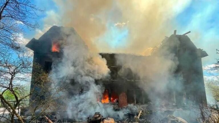Παρανάλωμα του πυρός ένα από τα πιο εντυπωσιακά κι ιστορικά κτίρια στην Ουκρανία