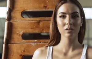 Η Βαλάντω Τρύφωνος αποκαλύπτει για πρώτη φορά την… παρενόχληση που δέχθηκε