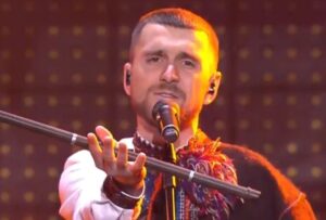 Καθήλωσε η Ουκρανία στη σκηνή της Eurovision