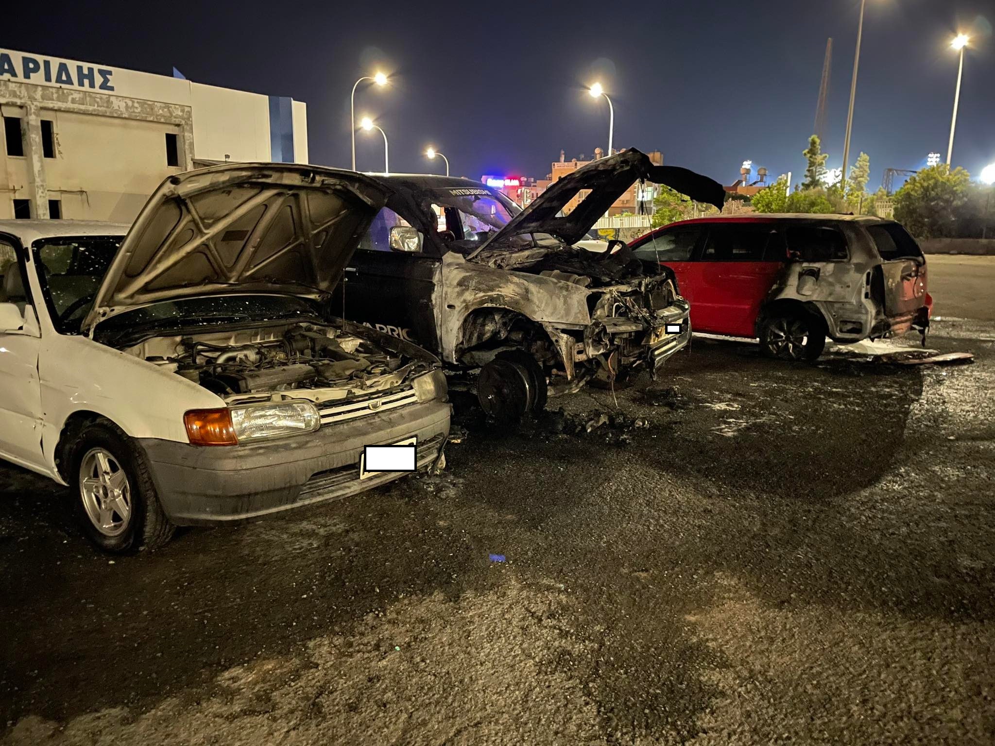 Εικόνες χάους κοντά στο Τσίρειο στάδιο, ανεξέλεγκτοι οι οπαδοί (ΦΩΤΟ)