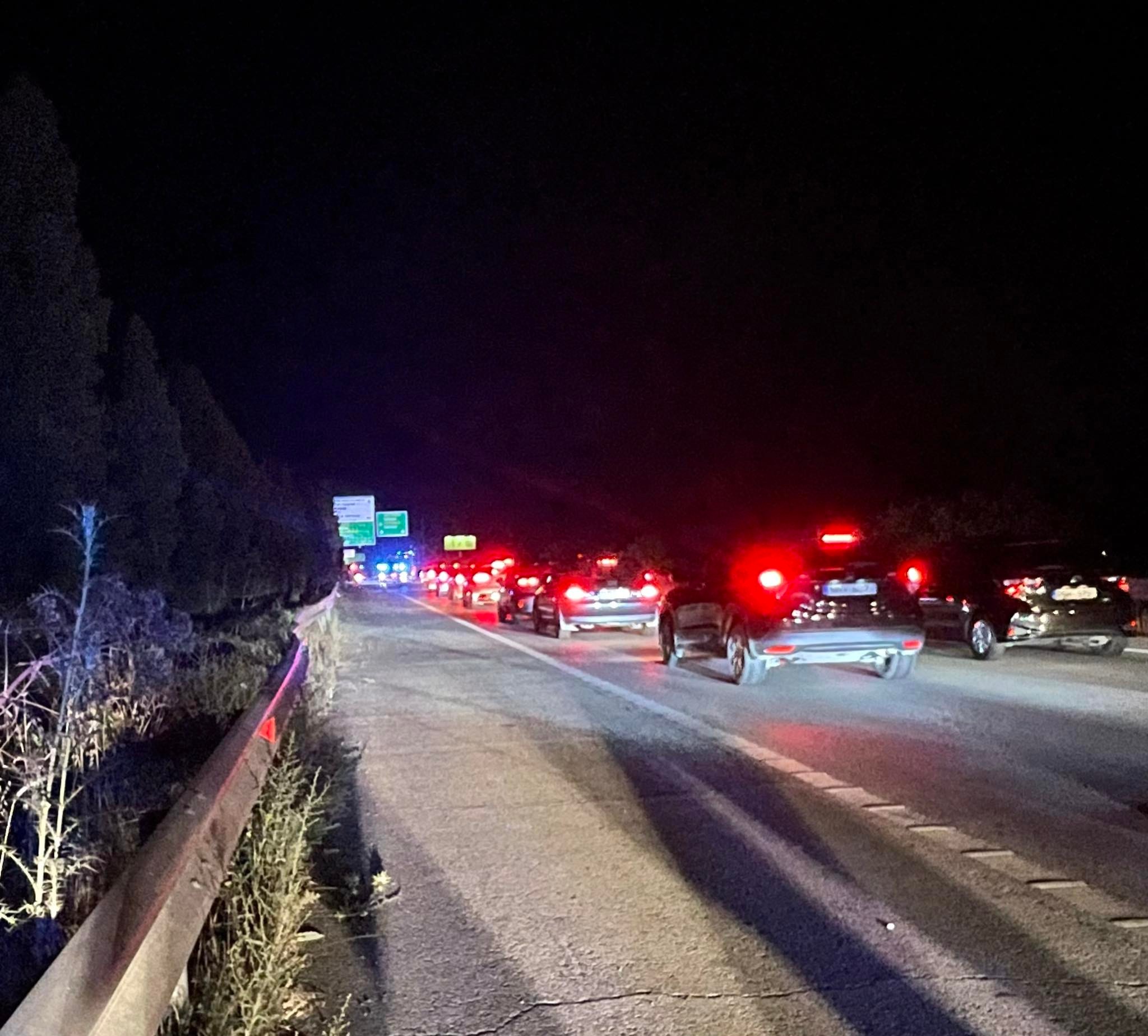 Σοβαρό τροχαίο ατύχημα στον αυτο/δρομο Πάφου – Λεμεσού, όχημα αντράπηκε (ΦΩΤΟ)