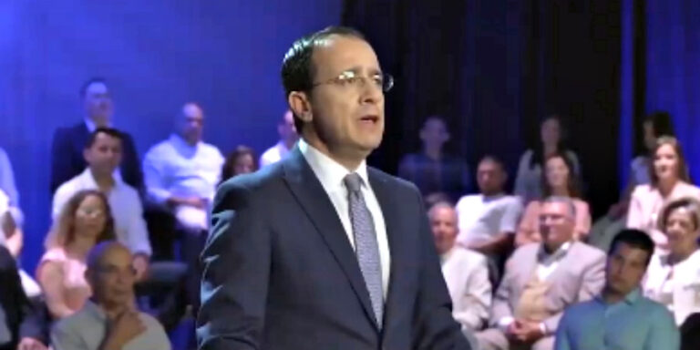 Στο στόχαστρο των δύο μεγάλων η υποψηφιότητα Χριστοδουλίδη (ΒΙΝΤΕΟ)