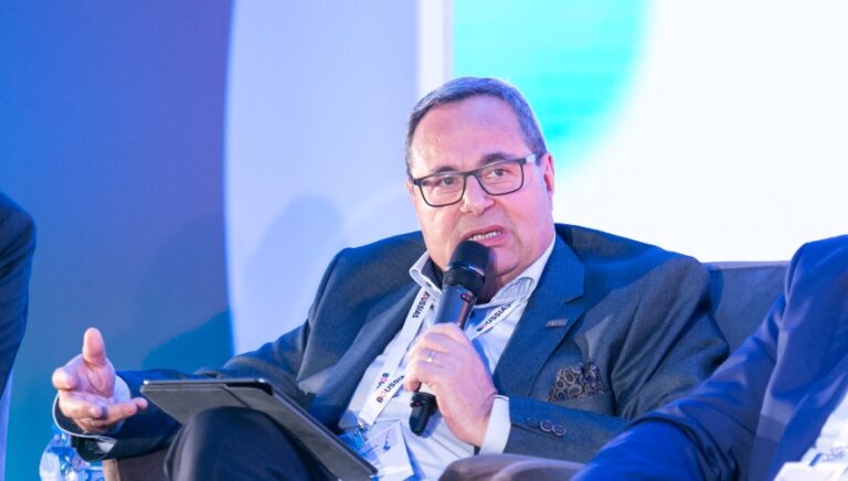 Απαραίτητη η συνεργασία Κύπρου-Ελλάδας στον τουριστικό τομέα