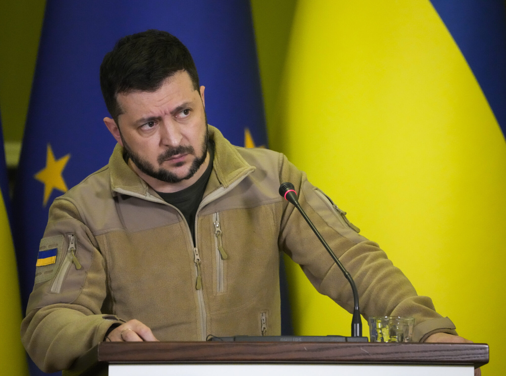 Η κατάσταση στη Μαριούπολη ισοδυναμεί με βασανιστήρια, λέει ο Ζελένσκι