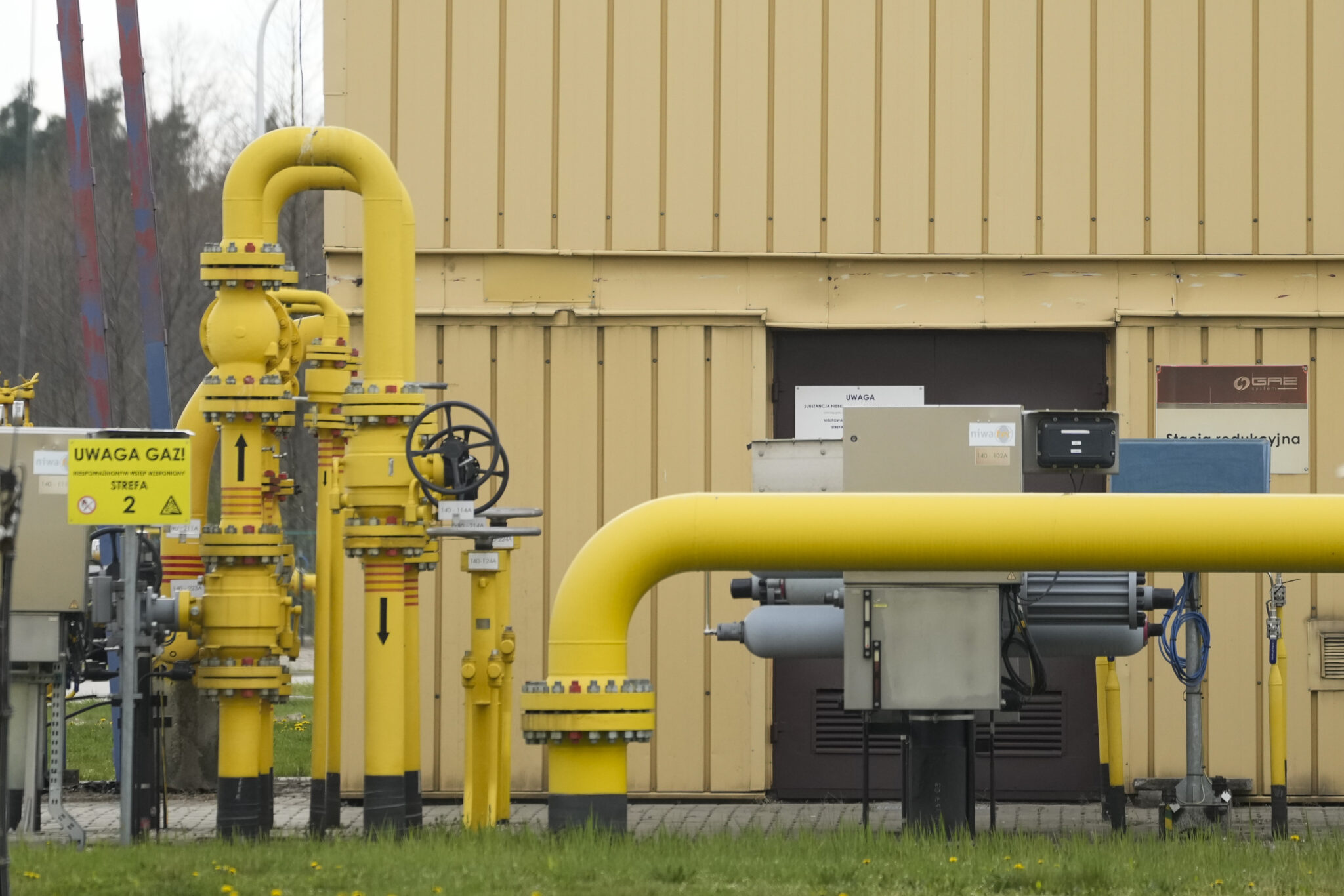 Η Κομισιόν εξετάζει την επιβολή πλαφόν στην τιμή του φυσικού αερίου