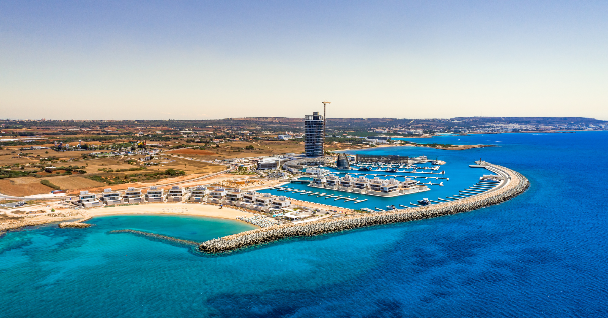 ​​​​​​​Μαρίνα Αγ.Νάπας: Με την Beach Villa 6 ξεκίνησε η παράδοση των επαύλεων