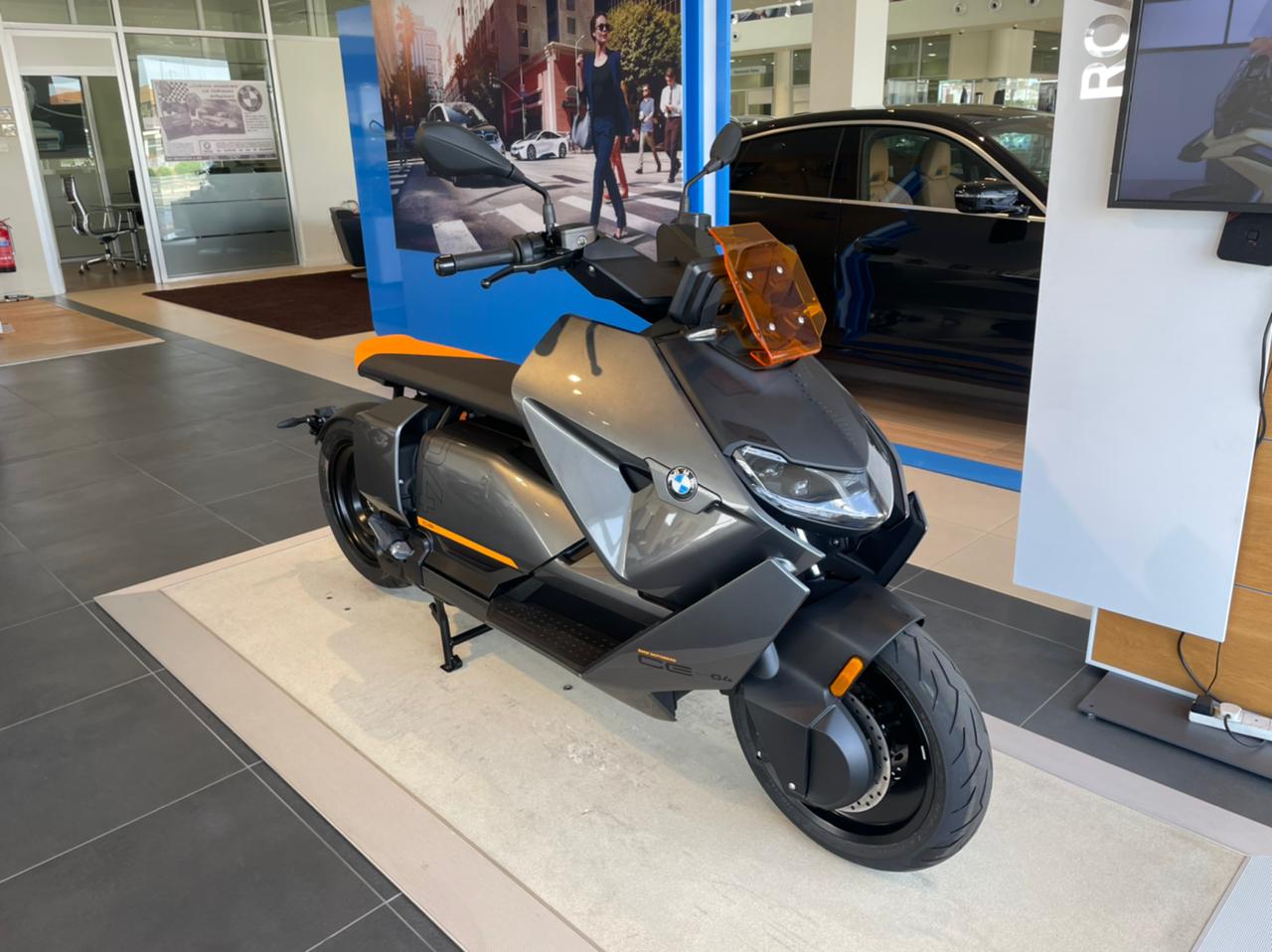 ΒΜW CE04: Νέο ηλεκτρικό scooter από την BMW