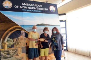 Επισκέφθηκαν 34 φορές την Αγία Νάπα και ανακηρύχθηκαν "πρέσβεις τουρισμού"