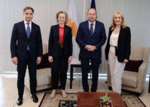 Για Ουκρανία κι ασφάλεια στην Ευρώπη συζήτησε ο ΥΠΑΜ με τη Μαργκαρέτα Σέντερφελτ