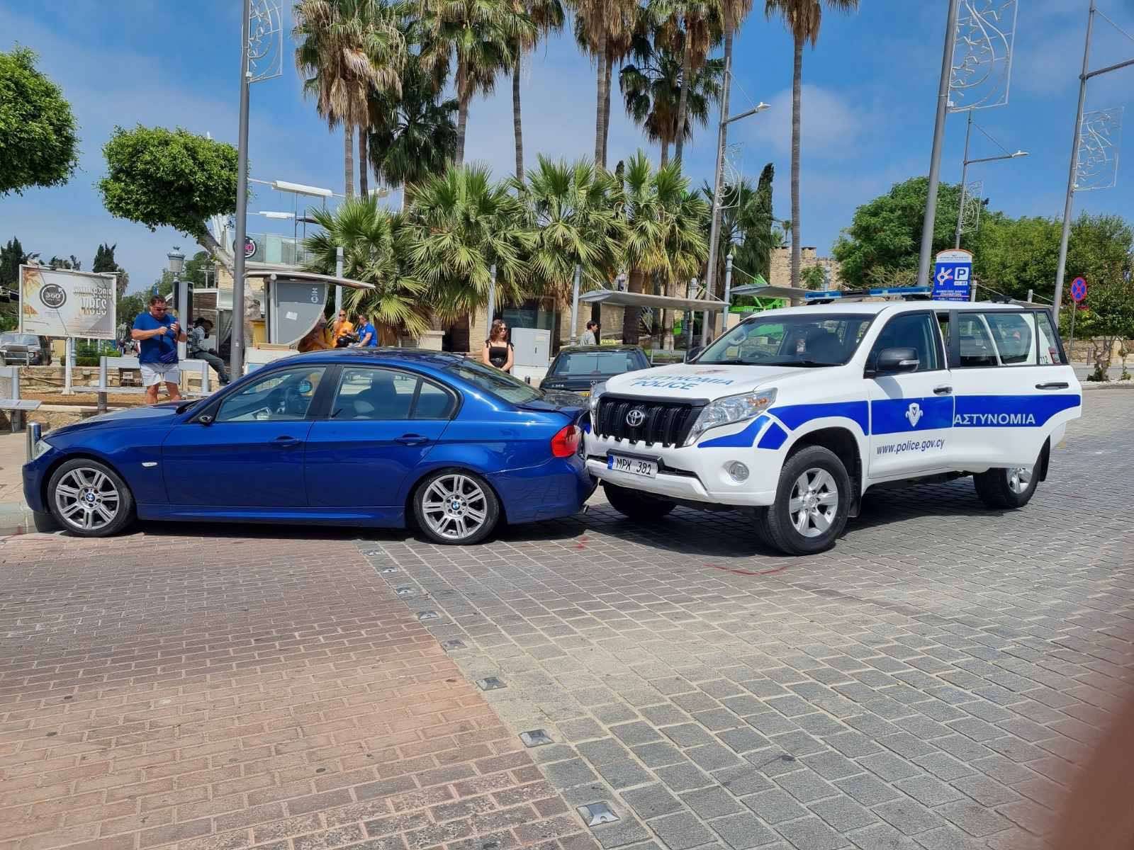 Τον καταδίωξαν μέχρι την Αγία Νάπα, τον ακινητοποίησαν με το περιπολικό