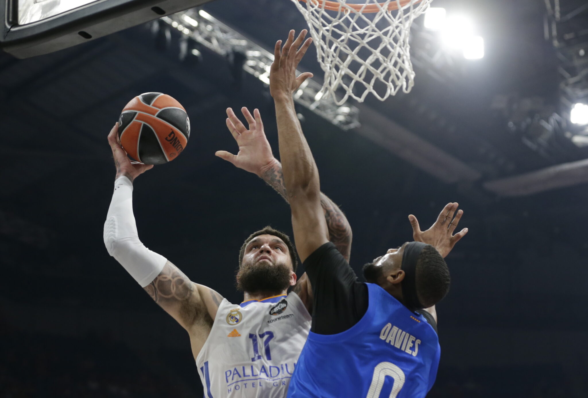 Απίστευτο κι όμως αληθινό: Σκορ 70-73 στο ίδιο χρονικό σημείο των δύο ημιτελικών