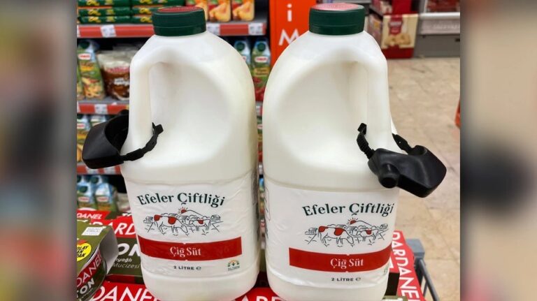 Απίστευτες εικόνες από Τουρκία: Τα σούπερ μάρκετ βάζουν αντικλεπτικά σε γάλα