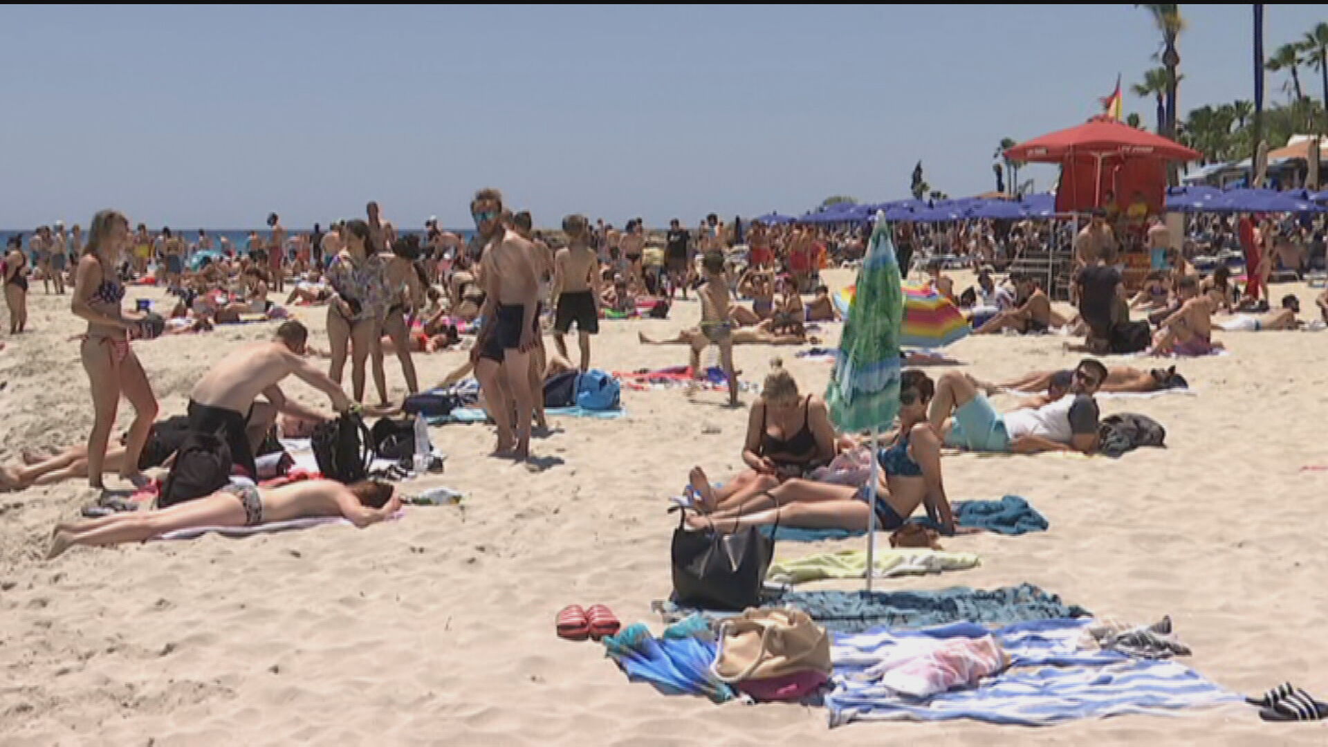 Με το δεξί στην τουριστική περίοδο: Στα…πάνω της η Αγία Νάπα (BINTEO)