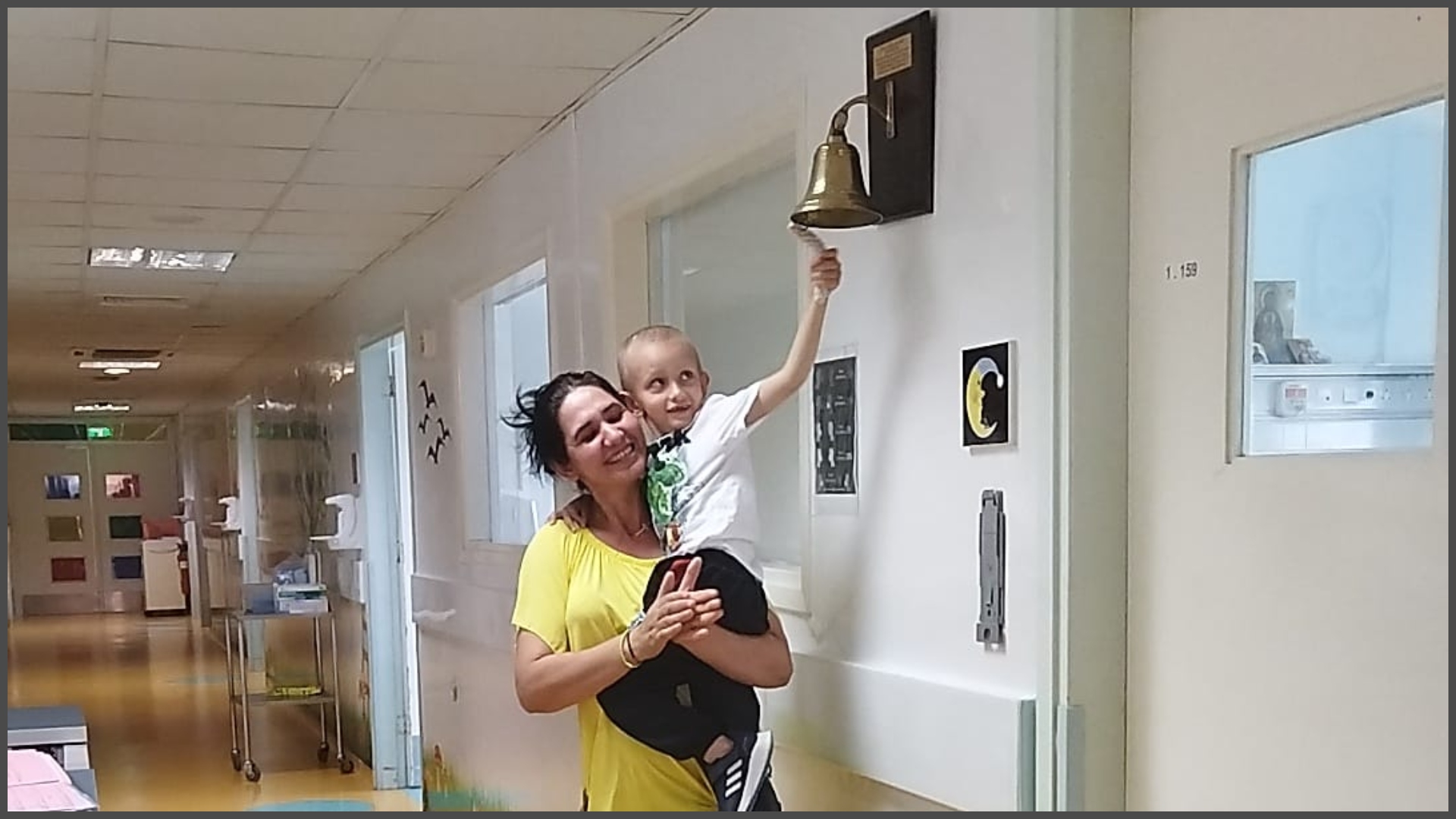 Νίκησε ο Νικόλας! Χτύπησε το κουδούνι και πήρε εξιτήριο από το Παιδογκολογικό…