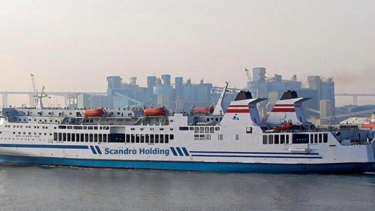 Ρεκόρ ζήτησης για το πλοίο προς Ελλάδα: 2,000 κρατήσεις τις πρώτες 48 ώρες