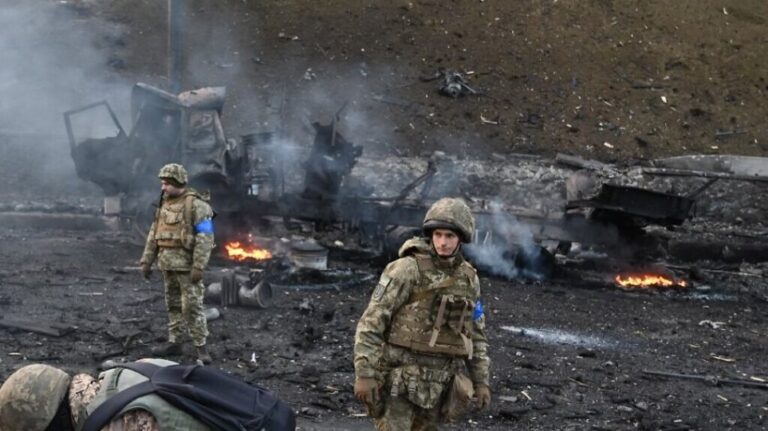 Υπό ασφυκτική πολιορκία οι Ουκρανοί: Επιχείρηση "καταιγίδα" στο Αζοφστάλ (VID)