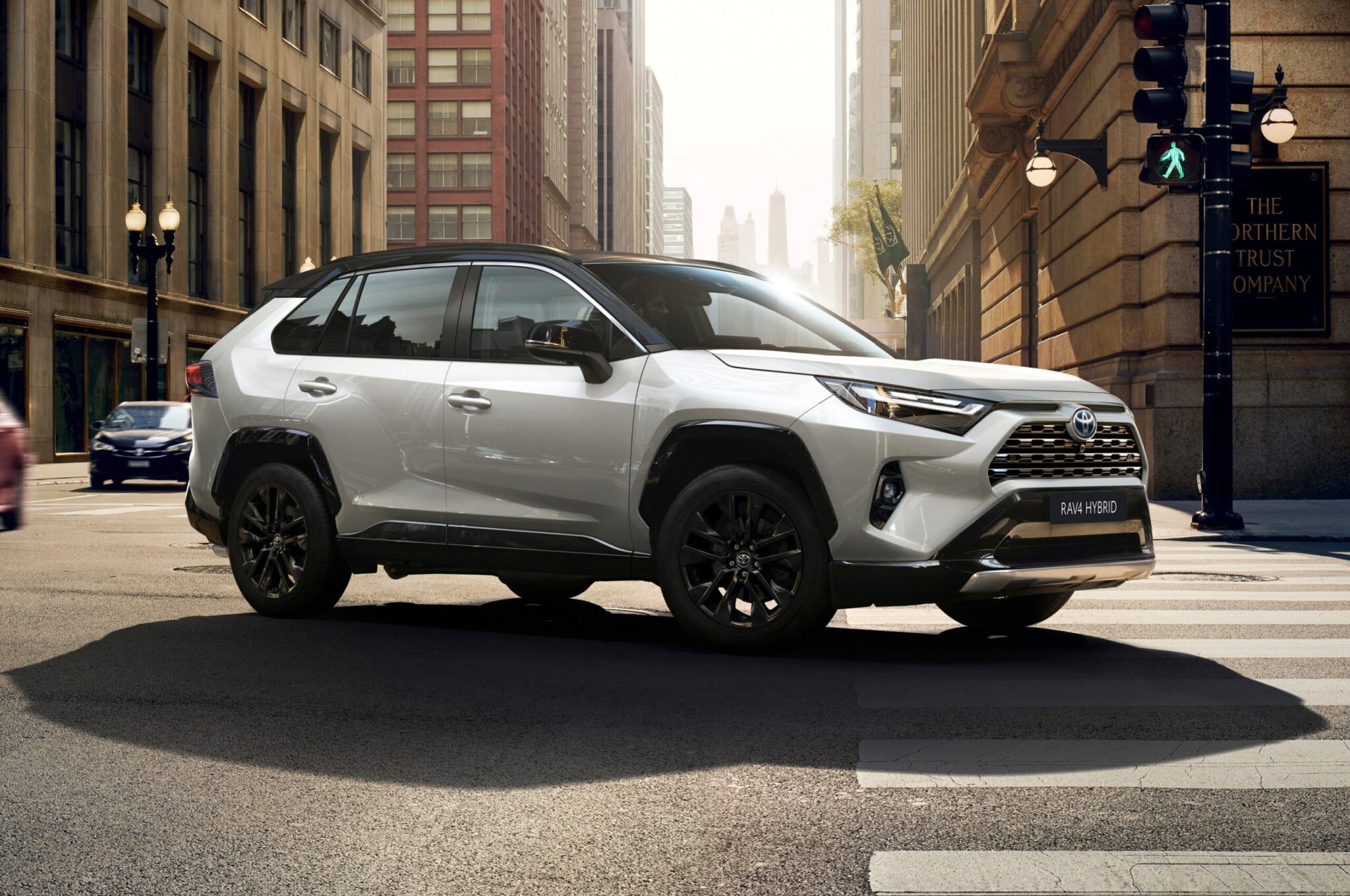 Αναβαθμίσεις για το Toyota RAV4