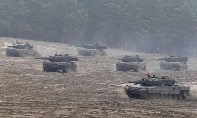 Αρχηγός στρατού Βρετανίας: «Να ετοιμαστούμε να πολεμήσουμε και πάλι στην Ευρώπη»