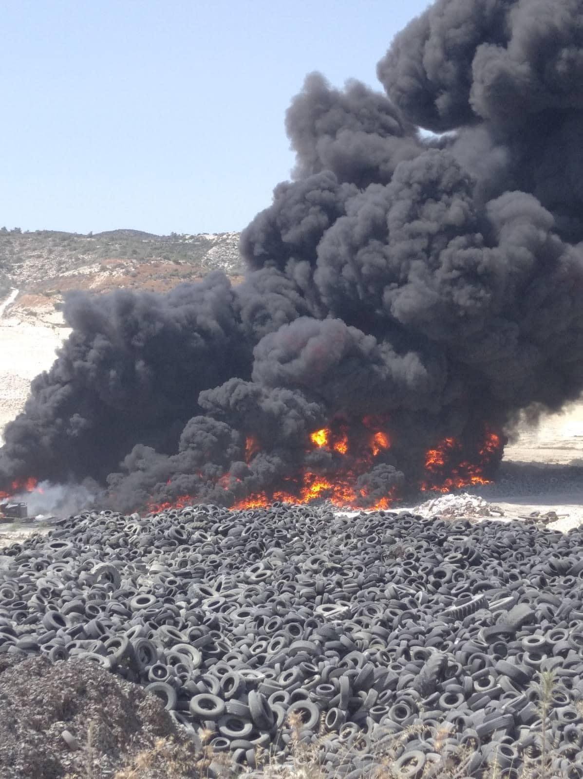 Έλεγχοι στην καμένη γη στο Μαρί για να δουν αν επηρεάστηκε το έδαφος