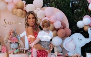 Αθηνά Οικονομάκου – Φίλιππος Μιχόπουλος: Βάφτισαν την κορούλα τους Σιέννα