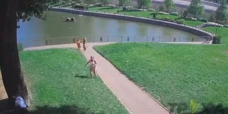 ΒΙΝΤΕΟ: Η στιγμή της πυραυλικής επίθεσης στο εμπορικό κέντρο του Κρεμεντσούκ