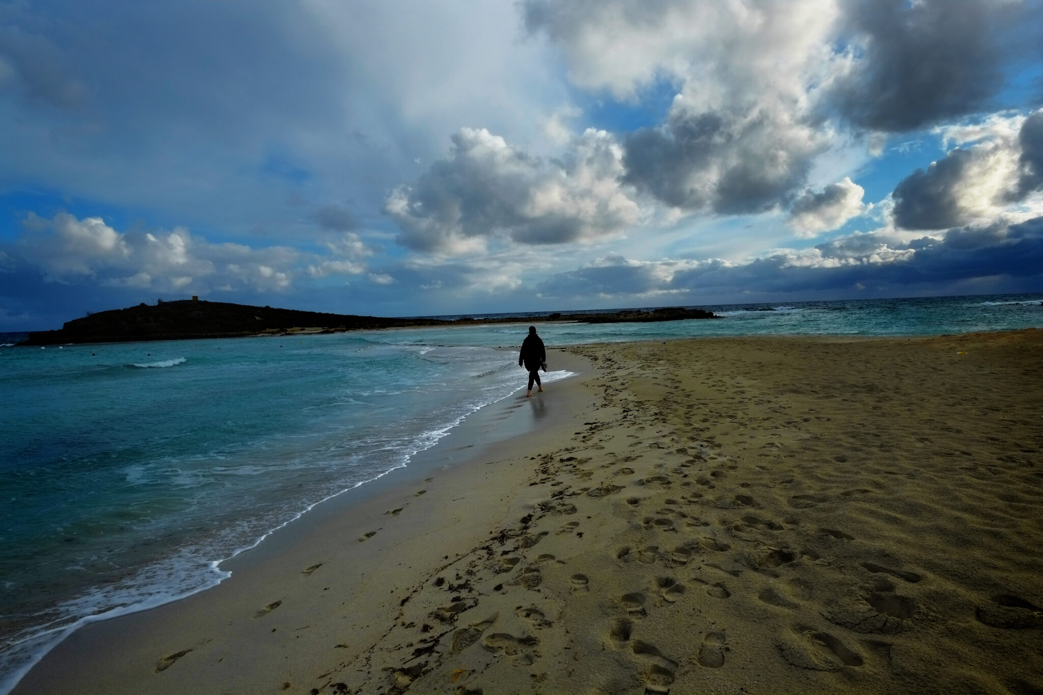 Κατακλυσμός όνομα και πράμα! Πτώση της θερμοκρασίας με βροχές και καταιγίδες