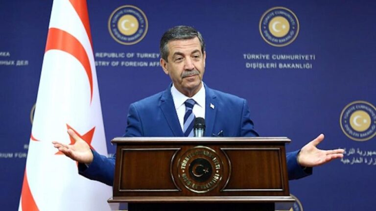 Mε πνευμονία σε νοσοκομείο των κατεχομένων ο λεγόμενος "υπουργός εξωτερικών"