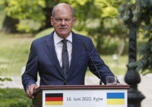 Σολτς: Τρομακτικές οι ευθύνες του Πούτιν για όσα συμβαίνουν στην Ουκρανία