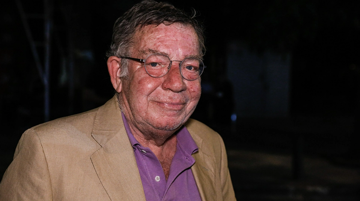 «Έφυγε» ο Ηλίας Νικολακόπουλος, υπέστη ανακοπή καρδιάς ενώ κολυμπούσε