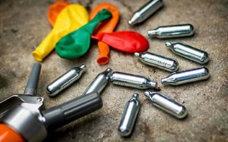 Χειροπέδες σε 41χρονο στην Αγ. Νάπα, είχε στην κατοχή του ποσότητα laughing gas