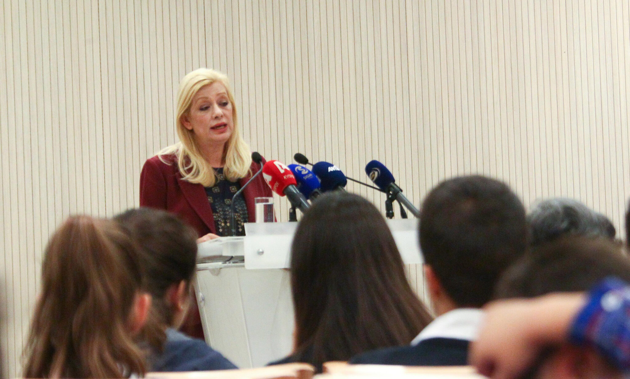 Zέτα Αιμιλιανίδου: Η γυναίκα που κράτησε για εννέα χρόνια το πηδάλιο του ΥΠΕΡΓ