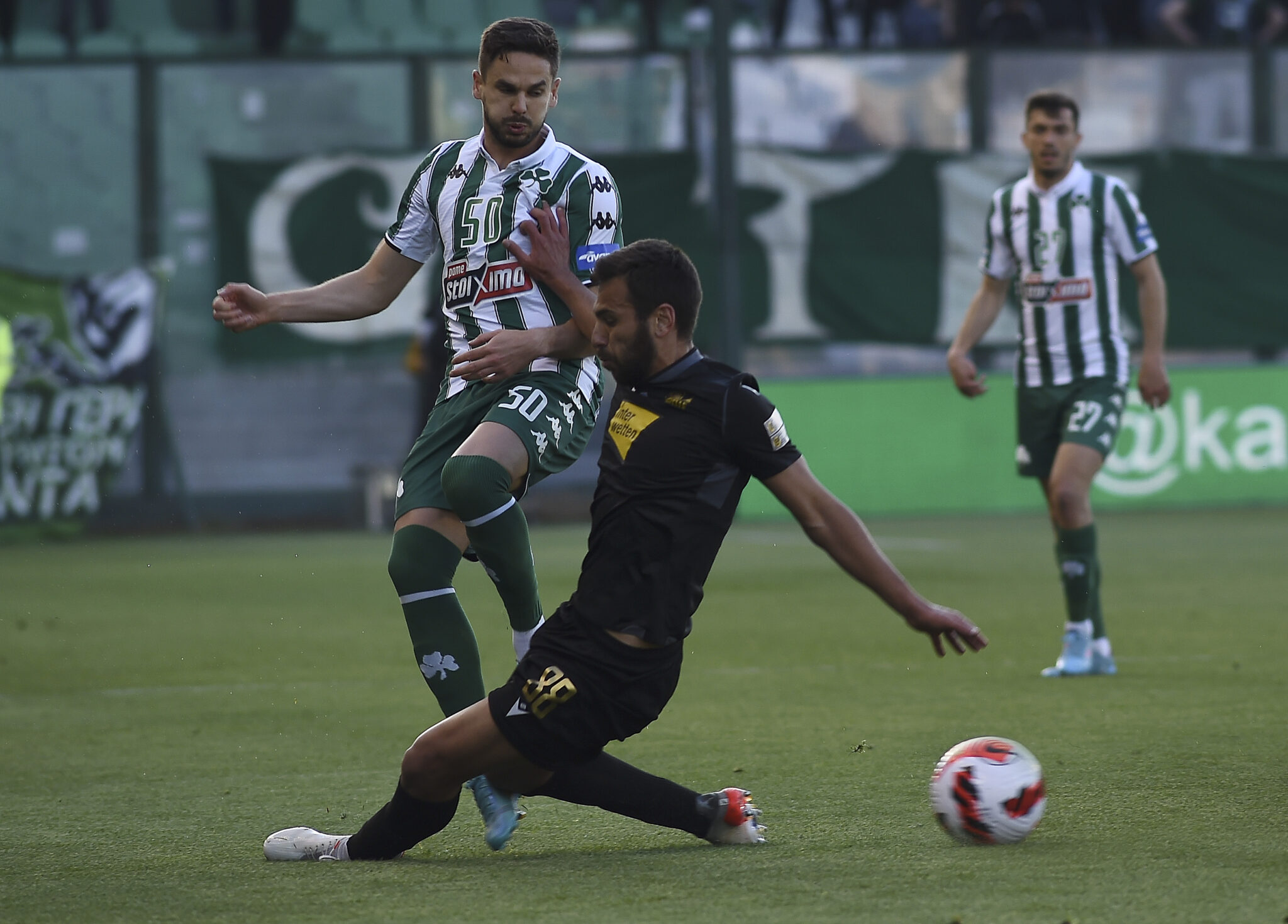 Ανακοινώνει Γκατσίνοβιτς η ΑΕΚ, «στέλνουν» Γιόνσον οι Ισπανοί