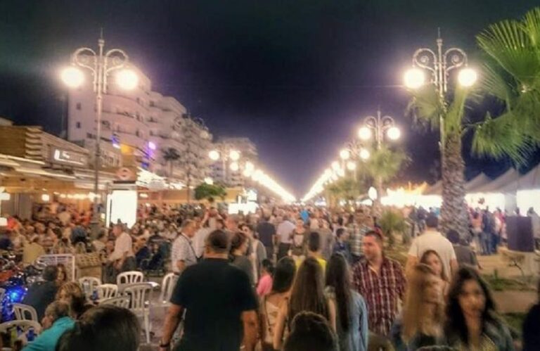 Κατακλυσμός όπως παλιά αλλά.. με συστάσεις από το υπουργείο Υγείας (ΒΙΝΤΕΟ)